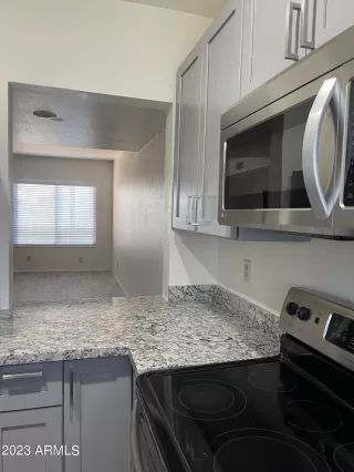 Photo #2: 6607990 Listing