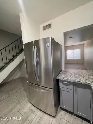 Photo #4: 6607990 Listing