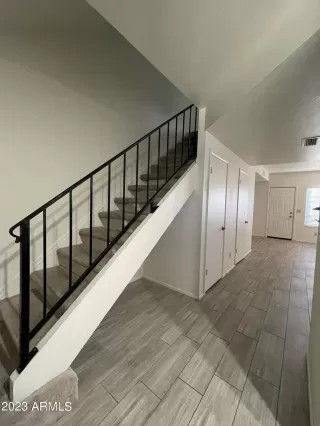 Photo #5: 6607990 Listing