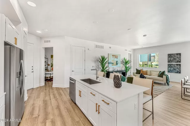 MLS: 6607993 Condo For Sale