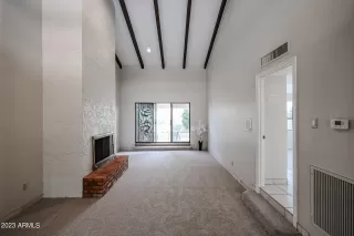 Photo #5: 6608066 Listing