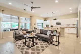 Photo #4: 6608106 Listing 