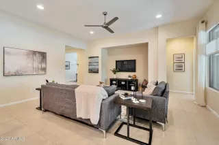 Photo #5: 6608106 Listing 