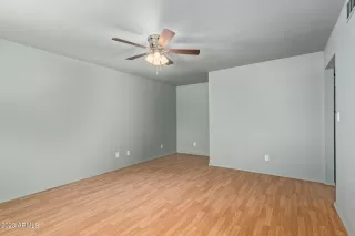 Photo #4: 6608118 Listing