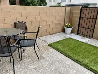 Photo #4: 6608198 Listing