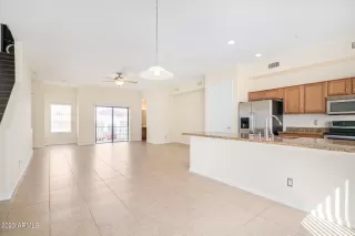 Photo #5: 6608217 Listing 