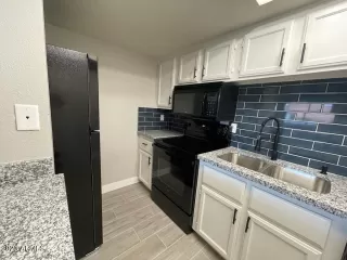 Photo #4: 6608319 Listing