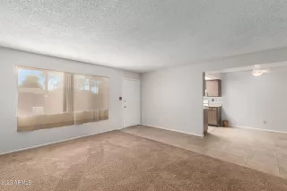 Photo #3: 6608517 Listing