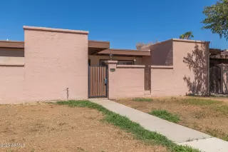 Photo #5: 6608517 Listing