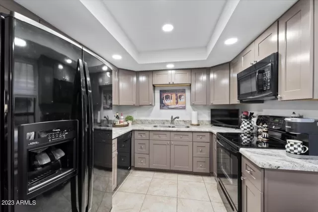MLS: 6608576 Condo For Sale