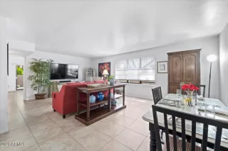 Photo #4: 6608576 Listing