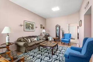 Photo #3: 6608627 Listing