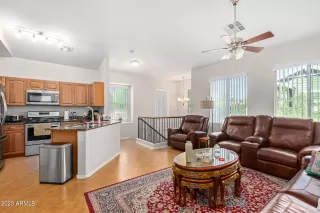 Photo #6: 6608724 Listing