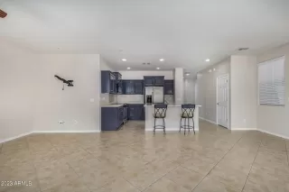 Photo #6: 6608769 Listing