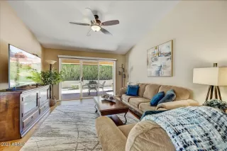 Photo #3: 6608827 Listing