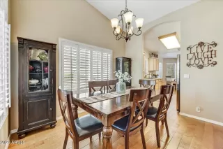 Photo #4: 6608827 Listing