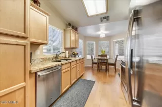 Photo #6: 6608827 Listing