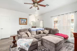 Photo #6: 6609063 Listing 