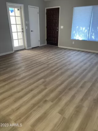 Photo #5: 6609224 Listing