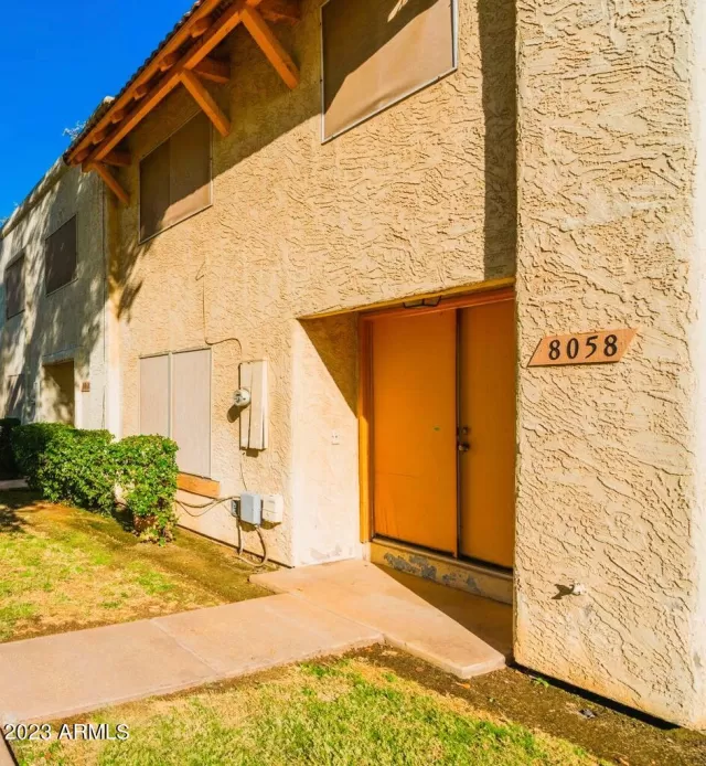 MLS: 6609299 Condo For Sale