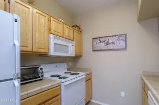 Photo #6: 6609318 Listing