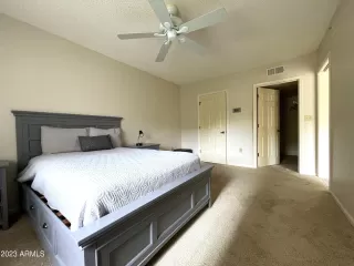 Photo #5: 6609320 Listing