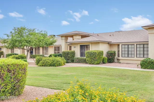 MLS: 6609327 Condo For Sale