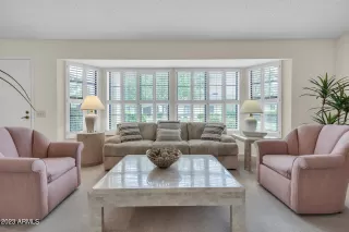 Photo #6: 6609327 Listing