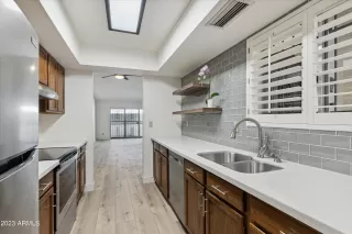 Photo #3: 6609337 Listing 