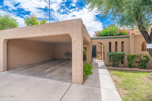 MLS: 6609386 Condo For Sale