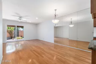 Photo #4: 6609386 Listing 