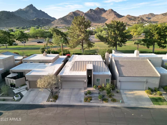 MLS: 6609609 Condo For Sale