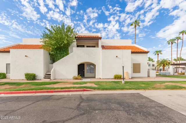 MLS: 6609643 Condo For Sale