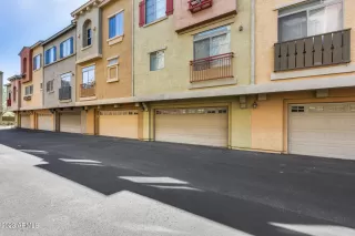 Photo #2: 6609687 Listing