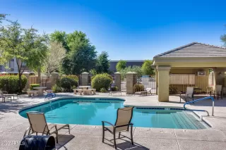 Photo #4: 6609687 Listing