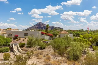 Photo #2: 6609695 Listing