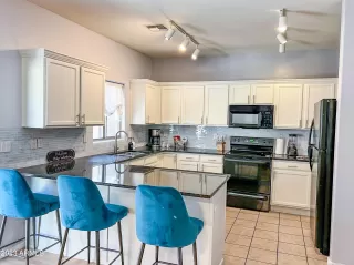 Photo #1: 6609748 Listing 