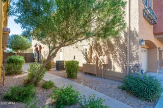 Photo #3: 6610196 Listing 