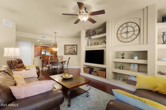 MLS: 6610359 Condo For Sale