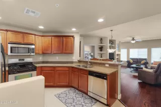 Photo #3: 6610359 Listing 