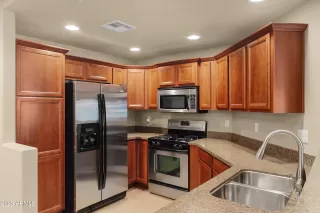 Photo #4: 6610359 Listing 