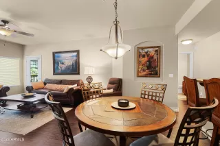 Photo #6: 6610359 Listing 