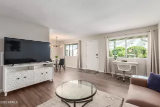 Photo #6: 6610560 Listing 