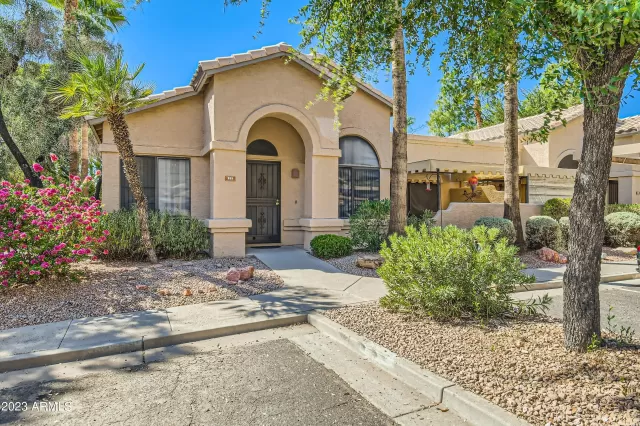 MLS: 6610592 Condo For Sale