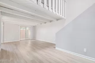 Photo #5: 6610617 Listing 