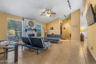 Photo #5: 6610735 Listing