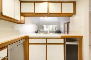 Photo #2: 6610836 Listing