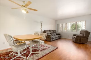 Photo #4: 6610836 Listing