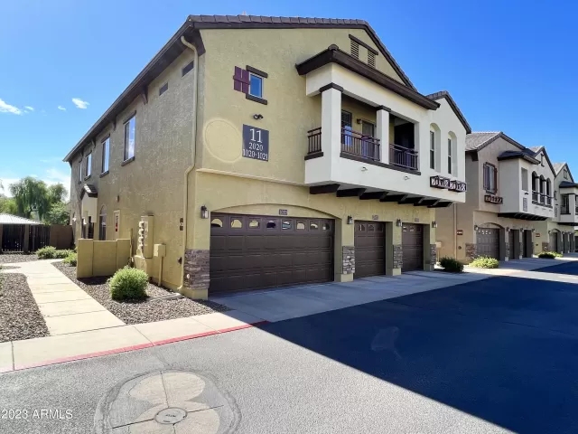 MLS: 6610900 Condo For Sale