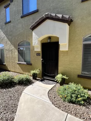 Photo #1: 6610900 Listing 